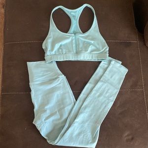Alo Yoga Set